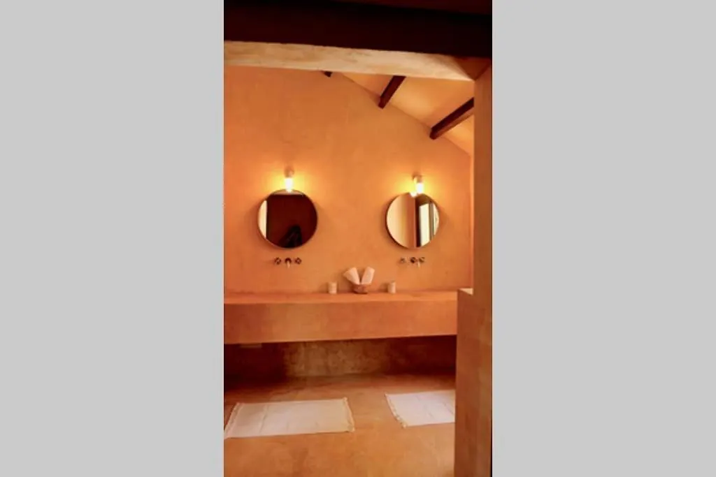 Casa Balandra: Experiential Guesthouse Pòrtol 0*,